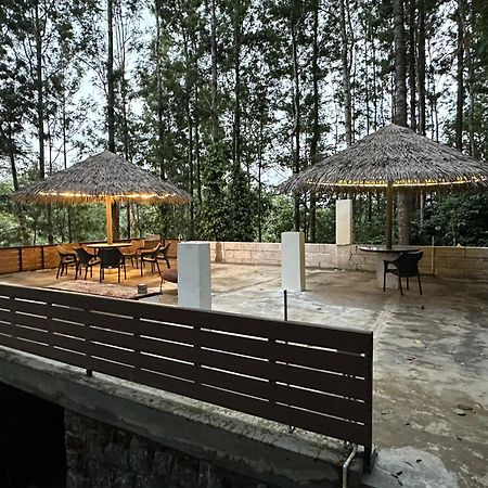 100 Oaks Estate Hotel Yercaud Exterior foto